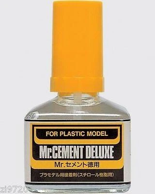 Bandai MR HOBBY Gunze MC127 Cement Glue Deluxe 40ml