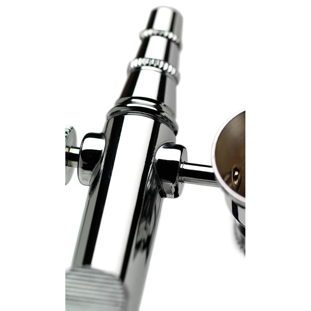 Iwata High Performance HP-SB Plus Side Feed Dual Action Airbrush - Image 4